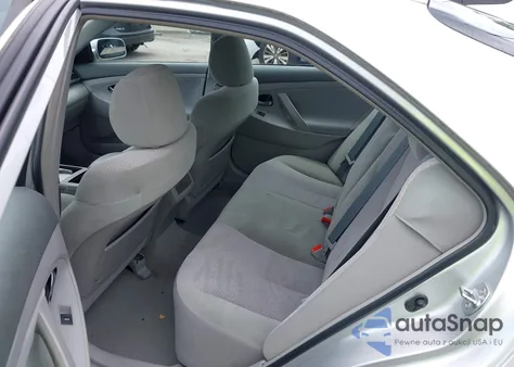 2011 Toyota Camry Le z USA, uszkodzony, nr VIN 4T1BF3EK1BU602139